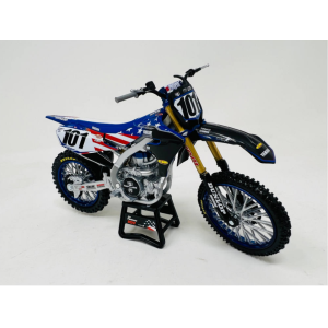 Miniatuur 1:12 Yamaha YZ450F Motocross of Nations Eli Tomac
